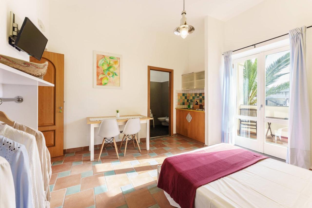 Le Grand Bleu - Gioia Apartments Procida Exterior foto