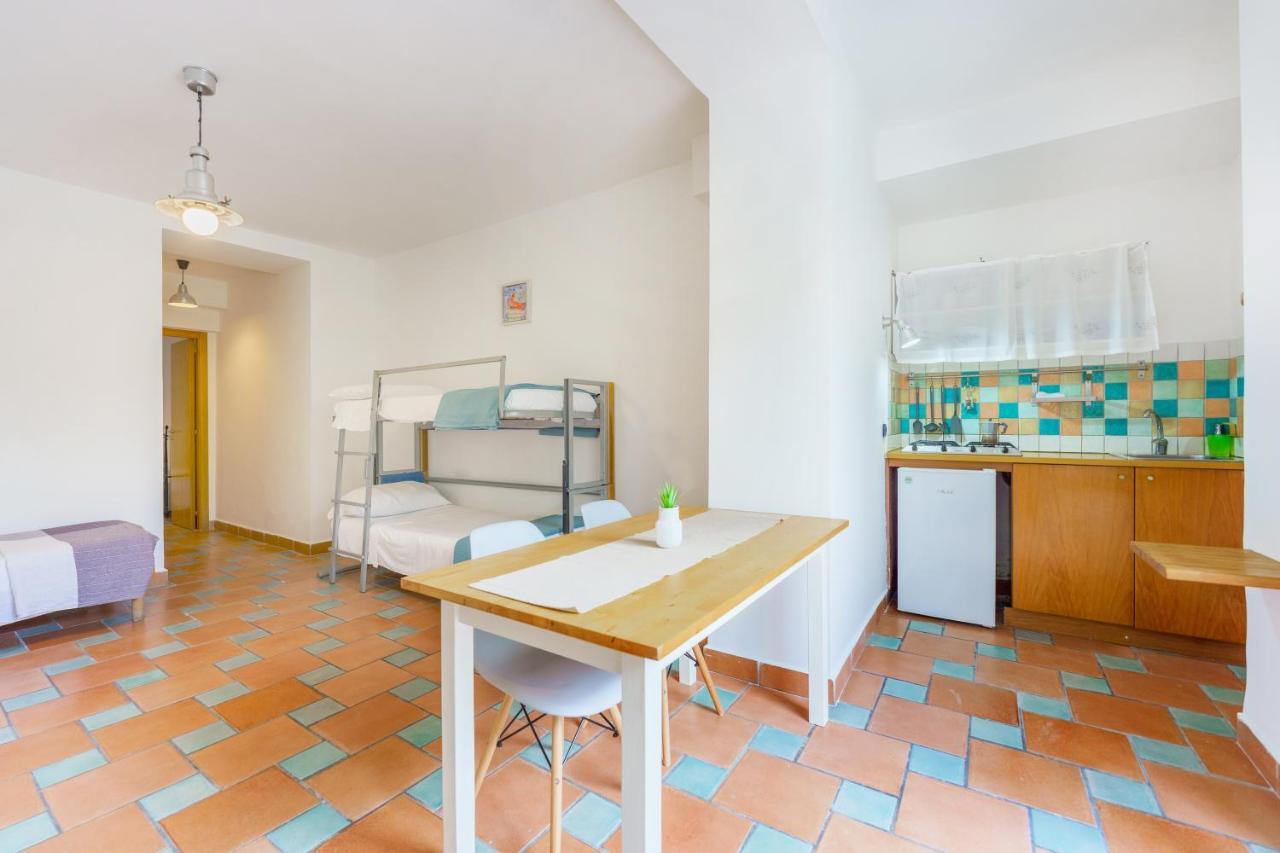 Le Grand Bleu - Gioia Apartments Procida Exterior foto
